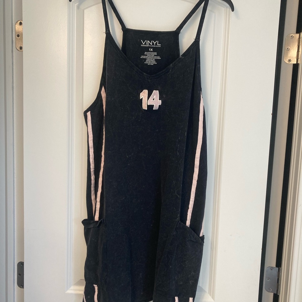 Vinyl Threads Oversized Athletic Dress Charcoal Gray & Light Pink Women’s 1X
